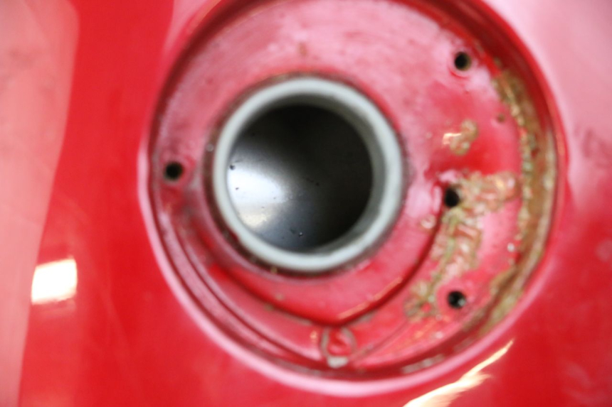 photo de BRANDSTOFTANK REGAL RAPTOR RAXTER 2 125 (2007 - 2015) - Bevestigingspunten