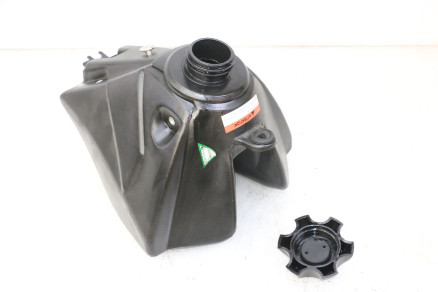 photo de BRANDSTOFTANK APOLLO RFZ 125 - Detail van het onderdeel