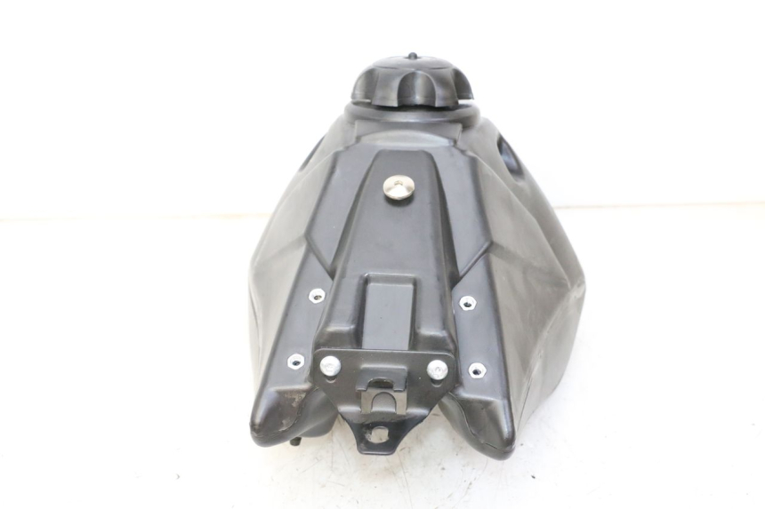 photo de BRANDSTOFTANK APOLLO RFZ 125 - Andere kijkhoek