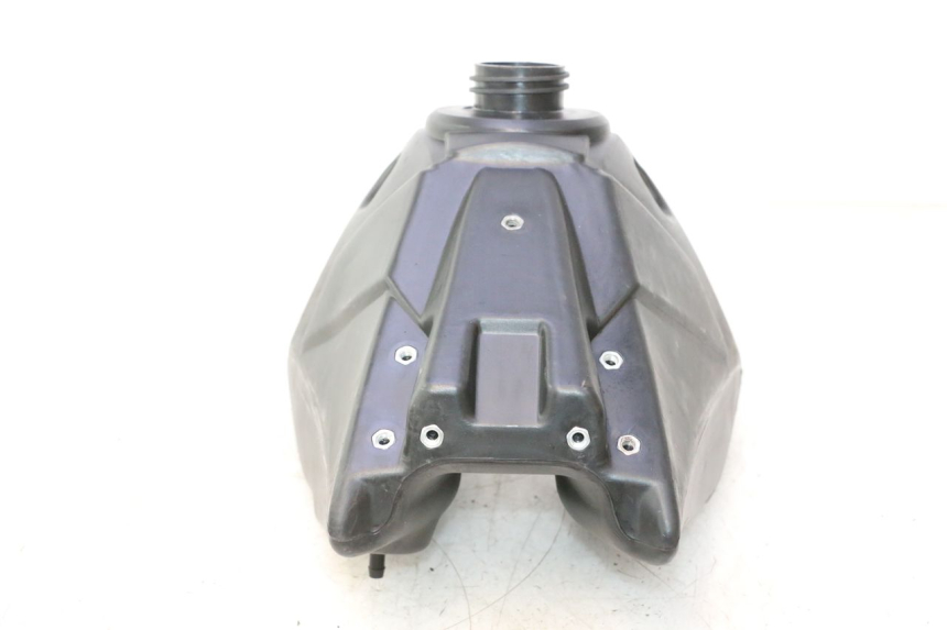 photo de BRANDSTOFTANK APOLLO RFZ 150 - Bevestigingspunten