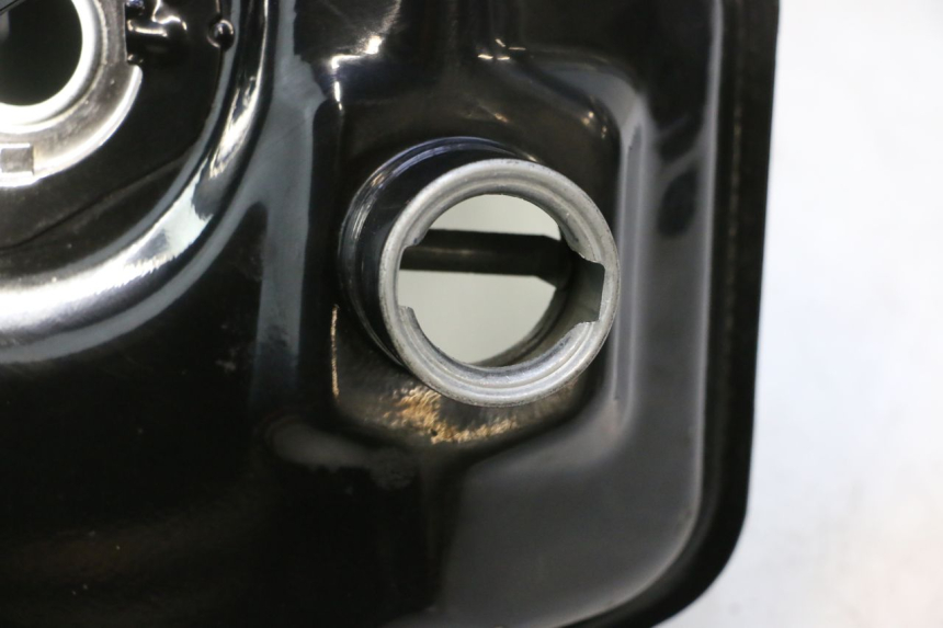 photo de BRANDSTOFTANK TNT MOTOR ROMA 10' 4T 50 (2007 - 2018) - Detail van het onderdeel