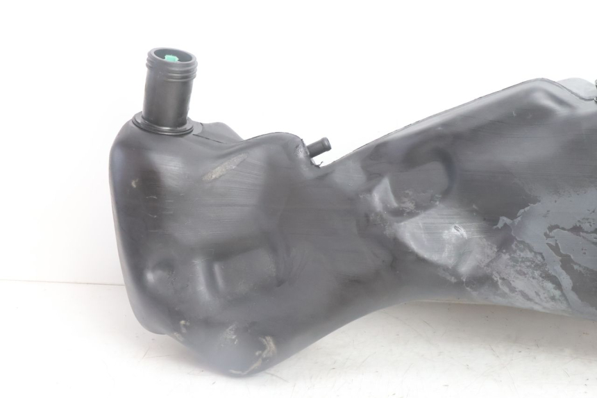 photo de BRANDSTOFTANK GILERA RUNNER SP 50 (2002 - 2004) - Detail van het onderdeel