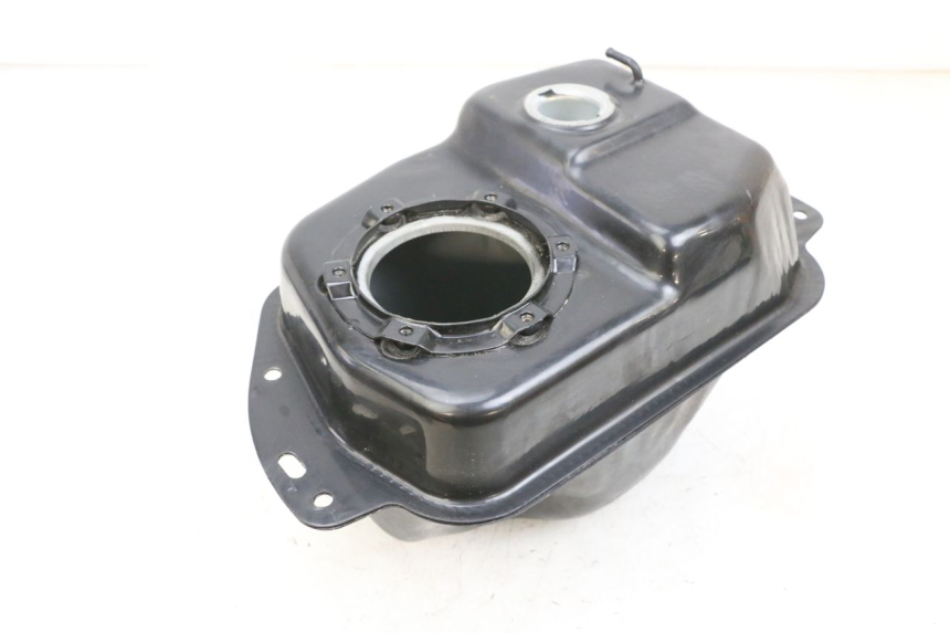 photo de BRANDSTOFTANK JM MOTORS SANTANA EVO 50 (2024 - 2026) - Hoofdaanzicht