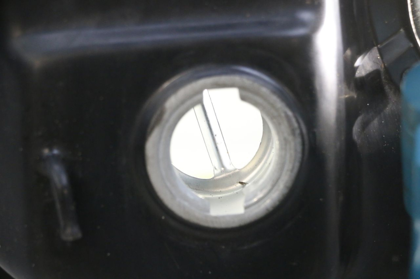 photo de BRANDSTOFTANK JM MOTORS SANTANA EVO 50 (2024 - 2026) - Andere kijkhoek