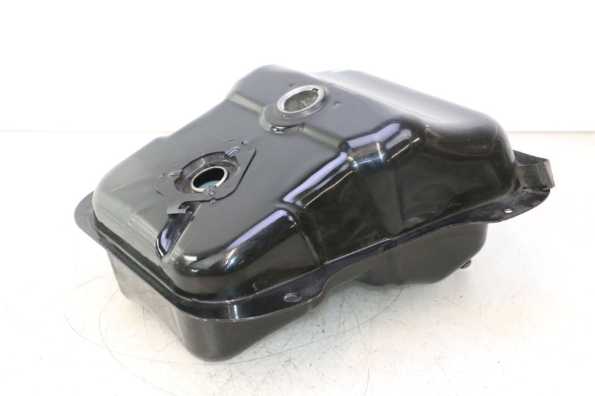 photo de BRANDSTOFTANK HONDA SH 125 (2001 - 2003) - Andere kijkhoek