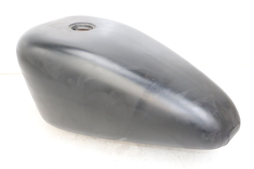 photo de BRANDSTOFTANK HARLEY DAVIDSON SPORTSTER XL CUSTOM 1200 (2003 - 2004) - Markeringen en referenties