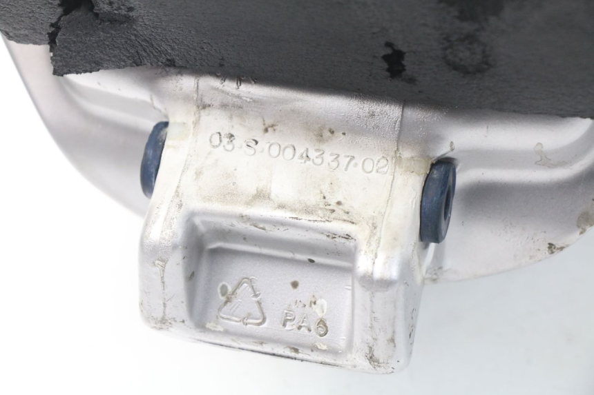 photo de BRANDSTOFTANK TRIUMPH SPRINT ST ABS 1050 (2005 - 2007) - Detail van het onderdeel