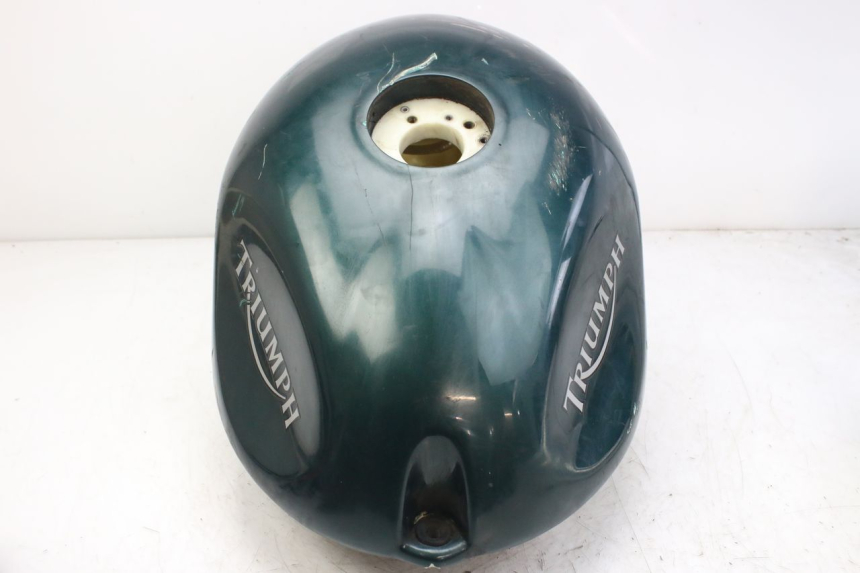 photo de BRANDSTOFTANK TRIUMPH SPRINT ST 955 (1999 - 2001) - Bevestigingspunten