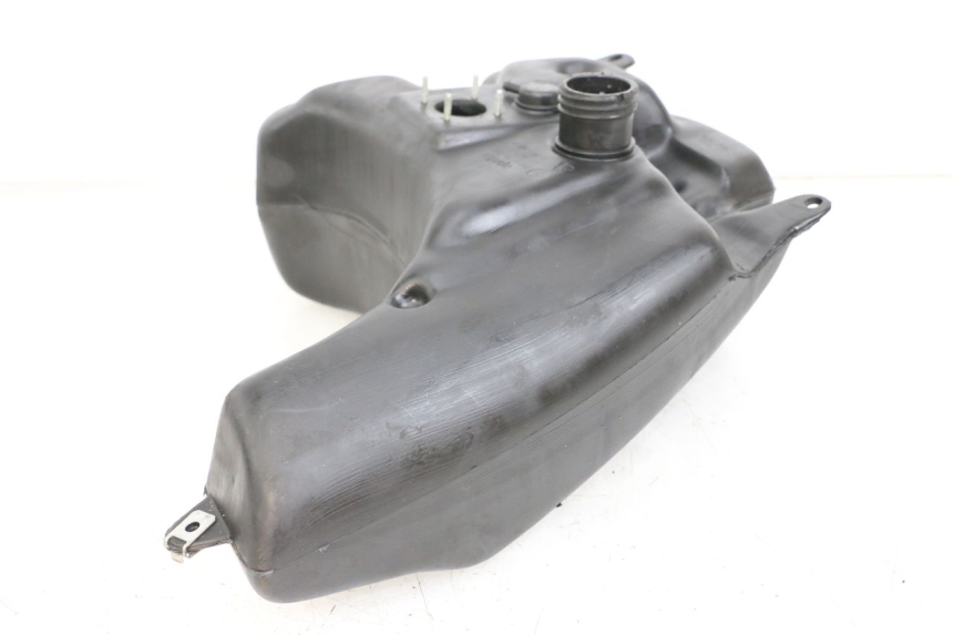 photo de BRANDSTOFTANK APRILIA SR CARB LC 2T 50 (2004 - 2012) - Andere kijkhoek