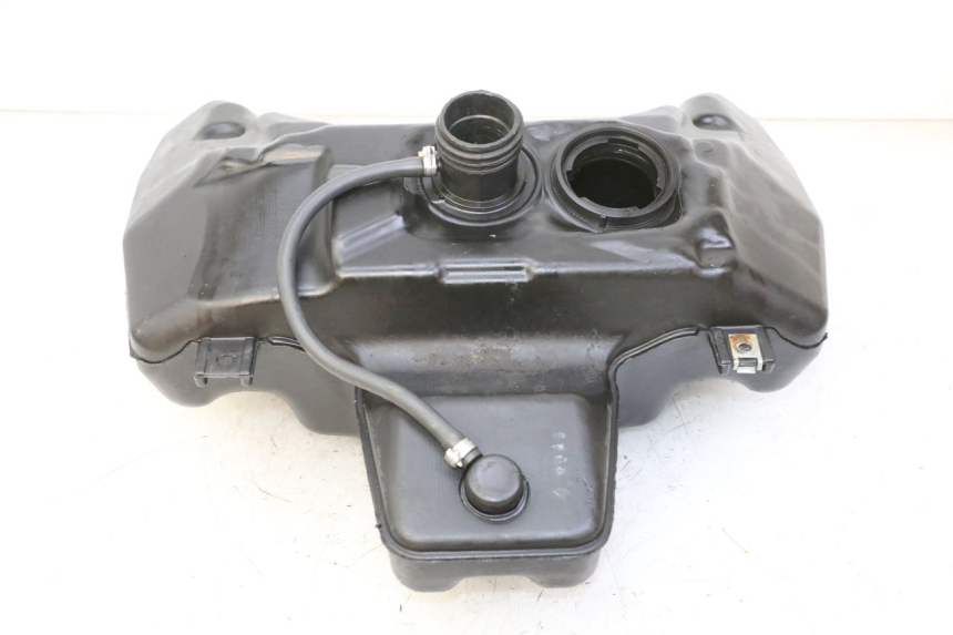 photo de BRANDSTOFTANK APRILIA SR R 2T LC 50 (2018 - 2021) - Andere kijkhoek