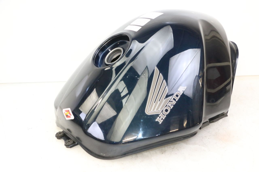 photo de BRANDSTOFTANK HONDA ST PAN EUROPEAN 1300 (2002 - 2013) - Zoom op kwaliteit