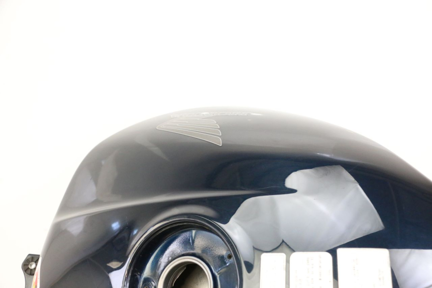photo de BRANDSTOFTANK HONDA ST PAN EUROPEAN 1300 (2002 - 2013) - Detail van het onderdeel
