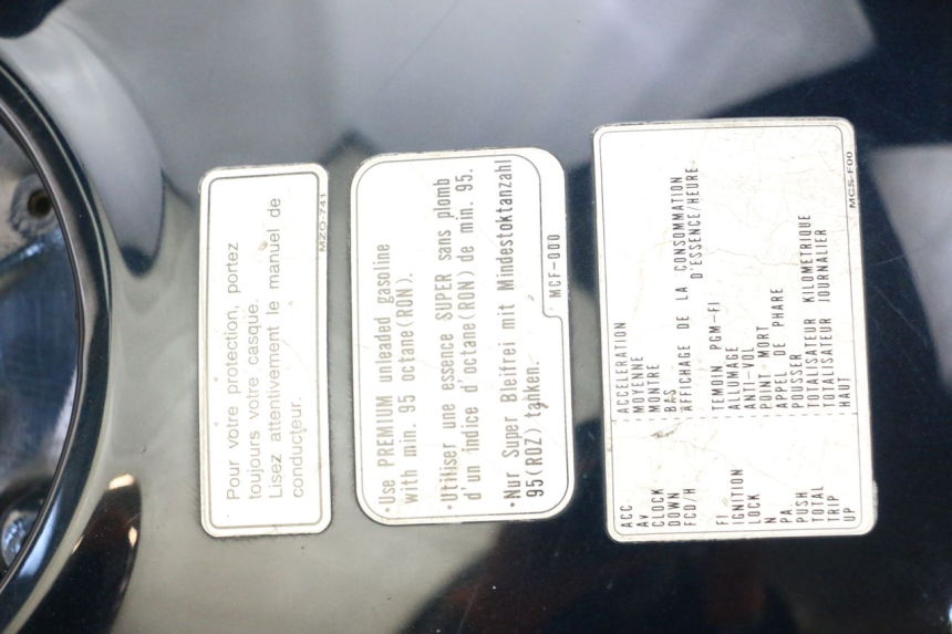 photo de BRANDSTOFTANK HONDA ST PAN EUROPEAN 1300 (2002 - 2013) - Zoom op gebruiksstaat