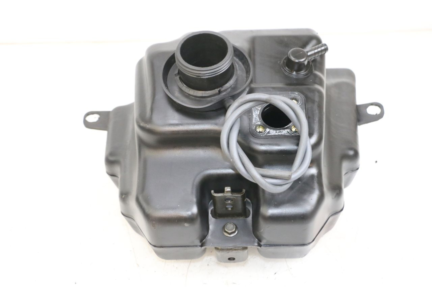 photo de BRANDSTOFTANK PEUGEOT STREETZONE I 2T 50 (2018 - 2020) - Andere kijkhoek