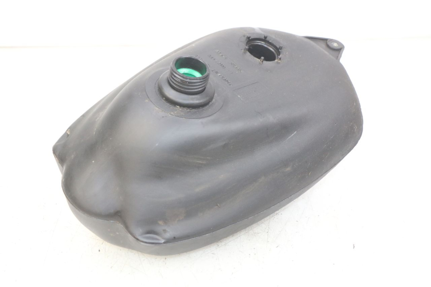photo de BRANDSTOFTANK MBK STUNT NAKED 50 (2004 - 2018) - Hoofdaanzicht