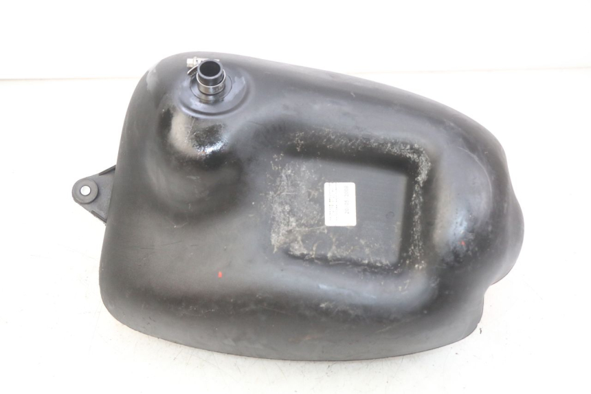 photo de BRANDSTOFTANK MBK STUNT NAKED 50 (2004 - 2018) - Zoom op gebruiksstaat