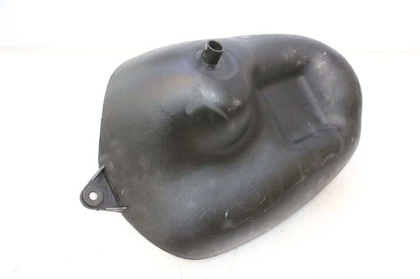 photo de BRANDSTOFTANK MBK STUNT NAKED 50 (2004 - 2018) - Zoom op gebruiksstaat