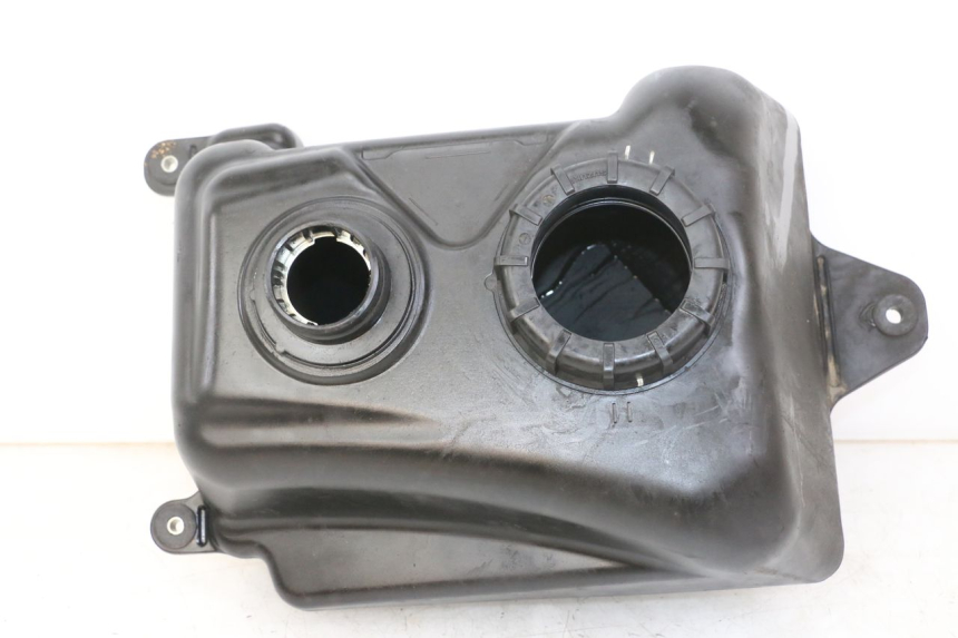 photo de BRANDSTOFTANK SUZUKI BURGMAN 125 (2018 - 2021) - Zoom op gebruiksstaat