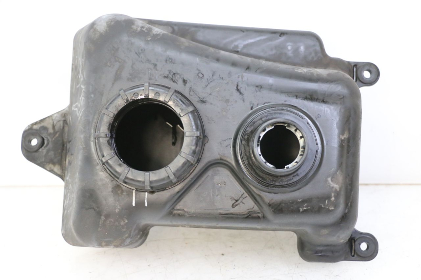 photo de BRANDSTOFTANK SUZUKI BURGMAN 125 (2015 - 2017) - Zoom op gebruiksstaat