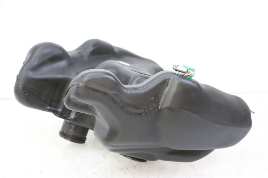 photo de BRANDSTOFTANK PEUGEOT TREKKER TKR 50 (2005 - 2014) - Detail van het onderdeel