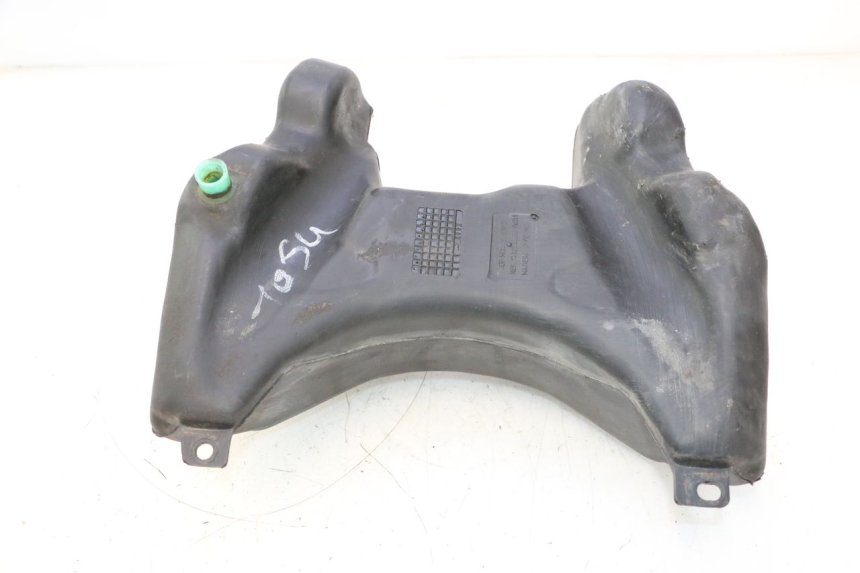 photo de BRANDSTOFTANK PEUGEOT TREKKER 50 (1995 - 2004) - Detail van het onderdeel