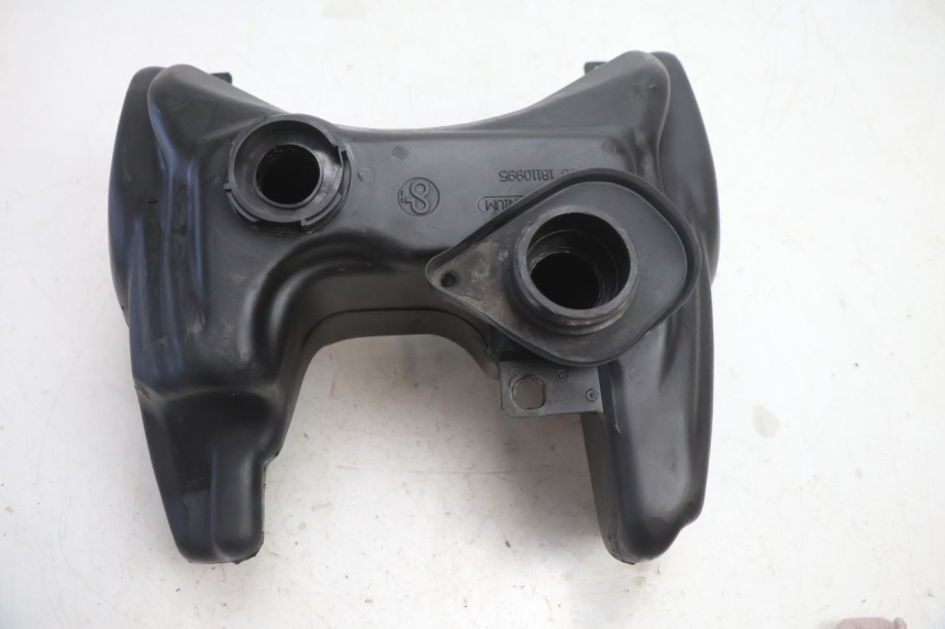 photo de BRANDSTOFTANK PEUGEOT TREKKER 50 (1995 - 2004) - Hoofdaanzicht