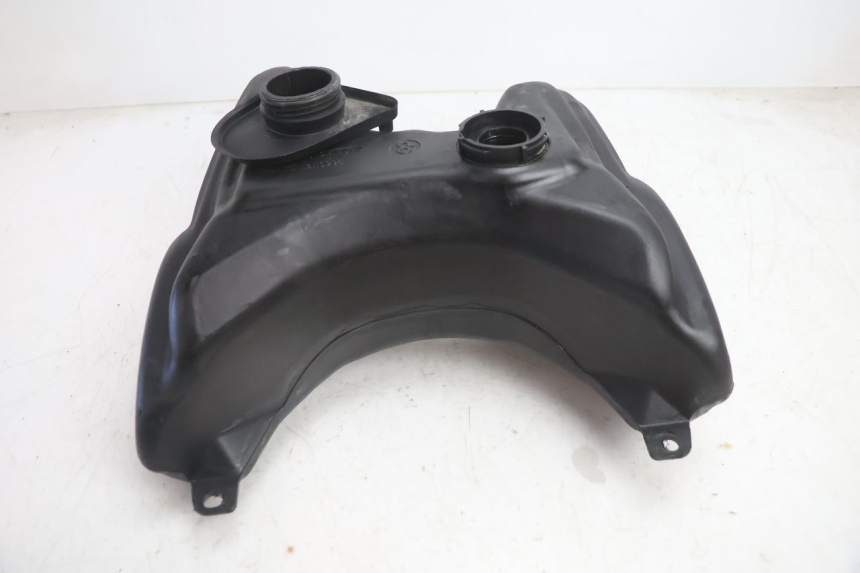 photo de BRANDSTOFTANK PEUGEOT TREKKER 50 (1995 - 2004) - Detail van het onderdeel