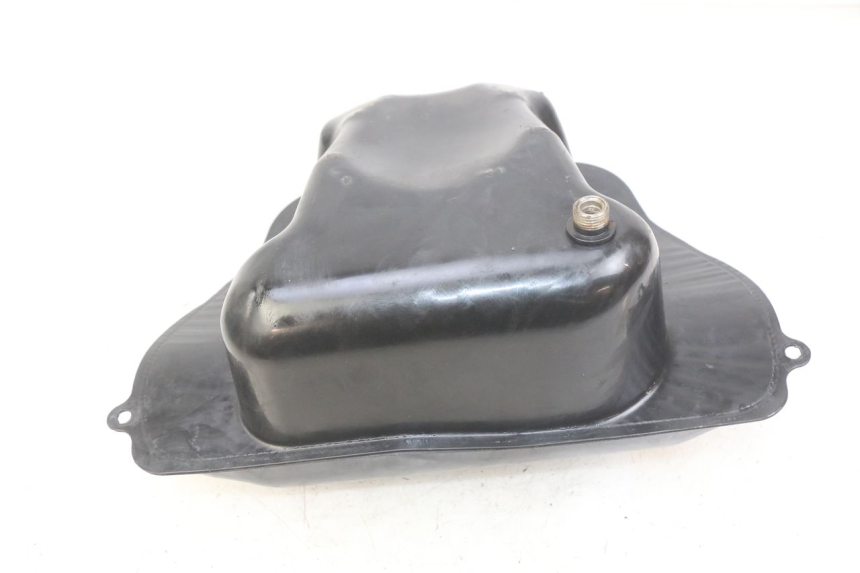 photo de BRANDSTOFTANK PEUGEOT TWEET 4T 50 (2010 - 2014) - Zoom op gebruiksstaat