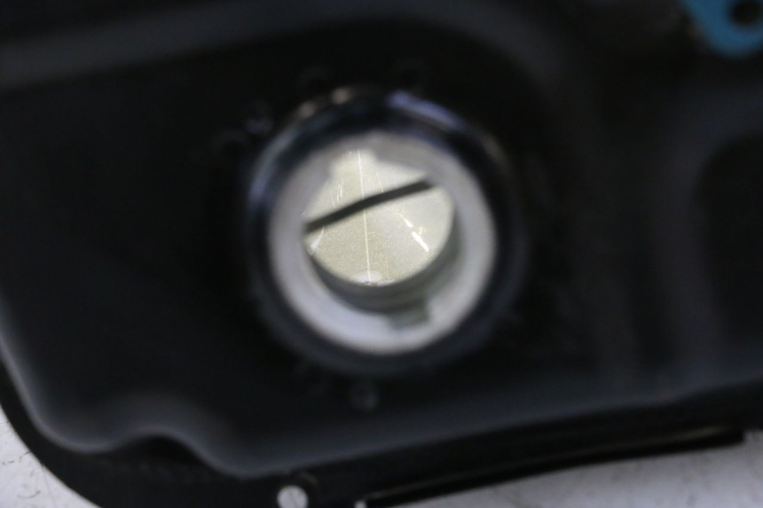 photo de BRANDSTOFTANK PEUGEOT TWEET 4T 50 (2014 - 2019) - Detail van het onderdeel