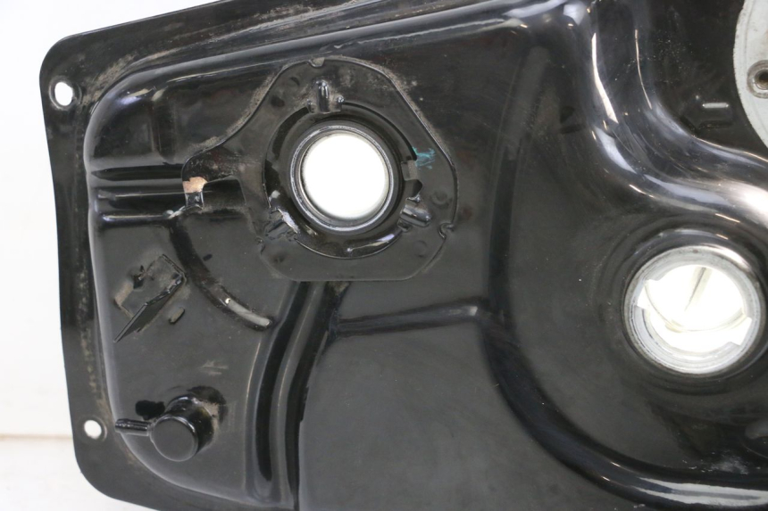 photo de BRANDSTOFTANK PEUGEOT TWEET PRO EFI 4T 50 (2021 - 2022) - Staat van het oppervlak