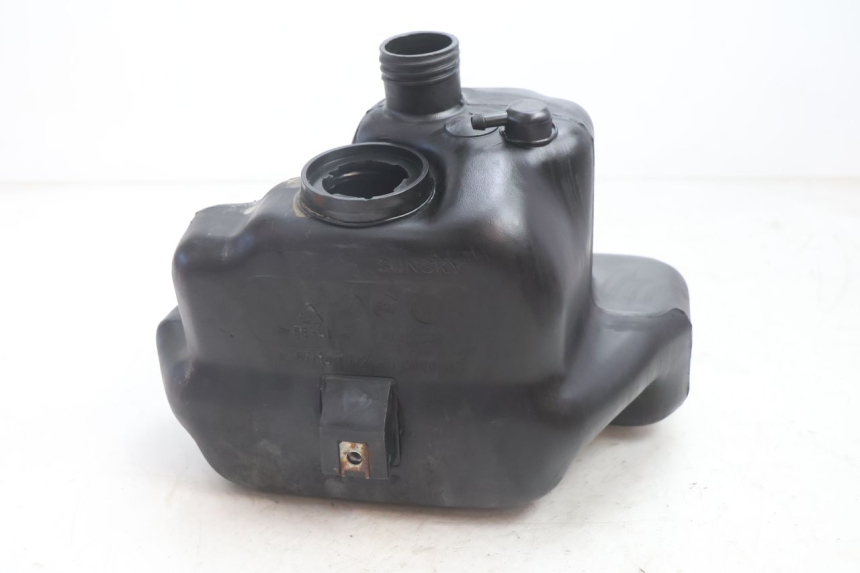 photo de BRANDSTOFTANK PIAGGIO TYPHOON 50 (2000 - 2009) - Detail van het onderdeel