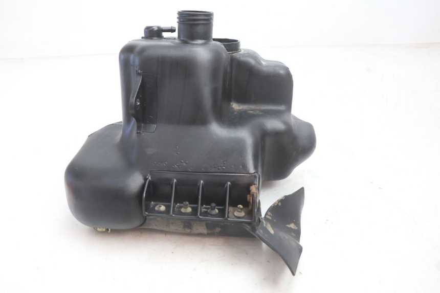 photo de BRANDSTOFTANK PIAGGIO TYPHOON 50 (2000 - 2009) - Andere kijkhoek