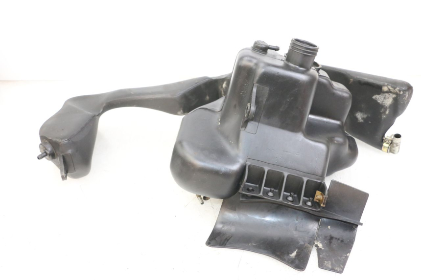 photo de BRANDSTOFTANK PIAGGIO TYPHOON 80 (1994 - 1997) - Andere kijkhoek