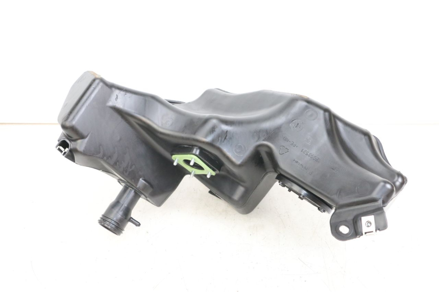 photo de BRANDSTOFTANK PIAGGIO VESPA PRIMAVERA 4T 50 (2021 - 2024) - Zoom op gebruiksstaat