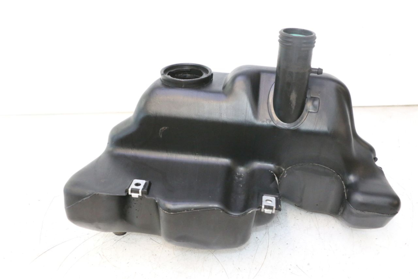 photo de BRANDSTOFTANK PIAGGIO VESPA S 2T 50 (2007 - 2014) - Detail van het onderdeel