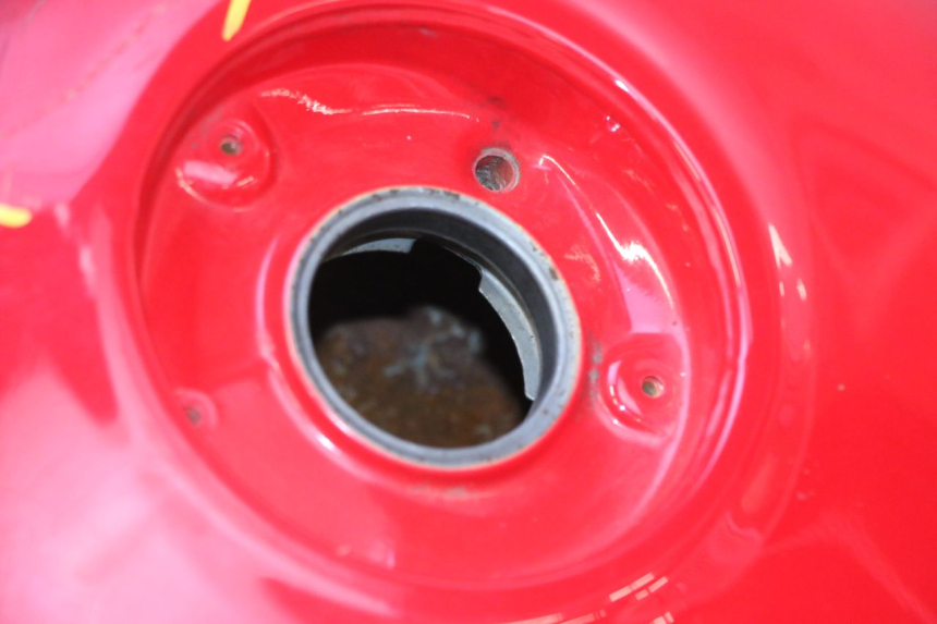 photo de BRANDSTOFTANK HONDA VFR FI RC46 800 (1998 - 2001) - Bevestigingspunten