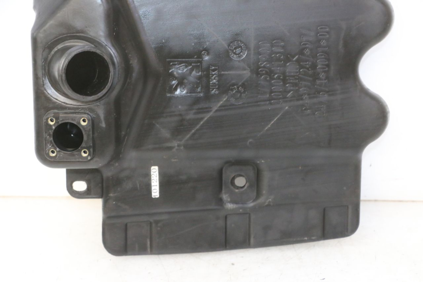 photo de BRANDSTOFTANK PEUGEOT VIVACITY NEW 4T 50 (2008 - 2017) - Bevestigingspunten