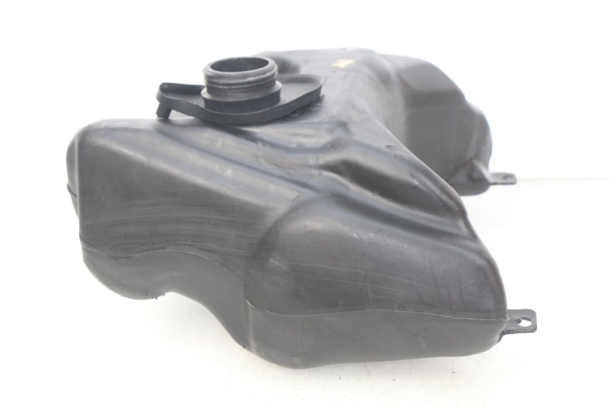 photo de BRANDSTOFTANK PEUGEOT VIVACITY 50 (1998 - 2003) - Andere kijkhoek