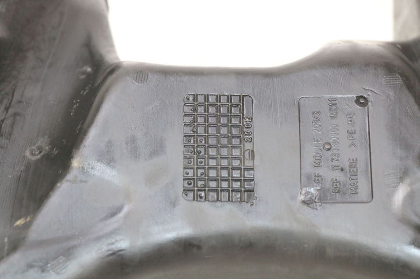 photo de BRANDSTOFTANK PEUGEOT VIVACITY 50 (1998 - 2003) - Detail van het onderdeel