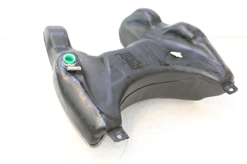 photo de BRANDSTOFTANK PEUGEOT VIVACITY 50 (2004 - 2009) - Andere kijkhoek