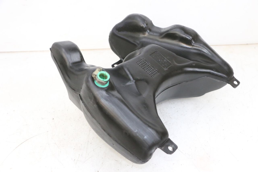 photo de BRANDSTOFTANK PEUGEOT VIVACITY 100 (1999 - 2008) - Detail van het onderdeel