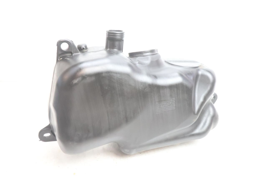 photo de BRANDSTOFTANK PIAGGIO X8 STREET 125 (2006 - 2007) - Technische close-up