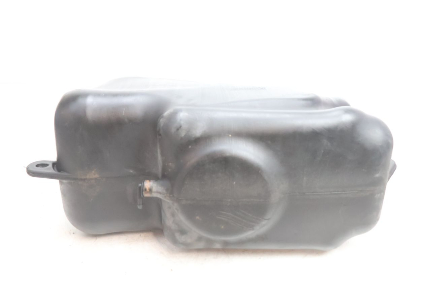 photo de BRANDSTOFTANK PIAGGIO X8 STREET 125 (2006 - 2007) - Bevestigingspunten