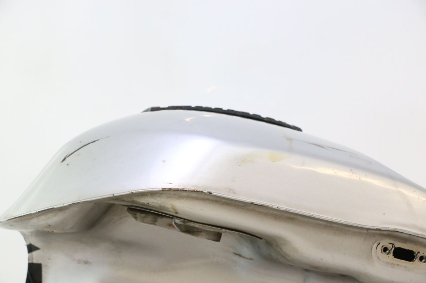 photo de BRANDSTOFTANK YAMAHA XJR 1300 (1998 - 2002) - Detail van het onderdeel