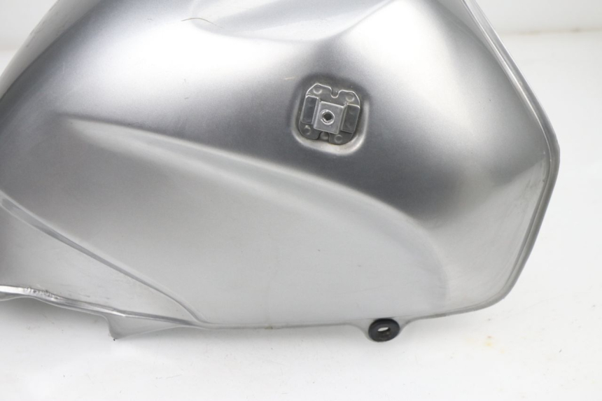 photo de BRANDSTOFTANK HONDA XLV VARADERO 125 (2000 - 2006) - Bevestigingspunten