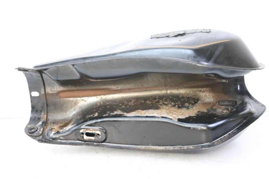 photo de BRANDSTOFTANK YAMAHA SR 125 (1982 - 2003) - Zoom op gebruiksstaat