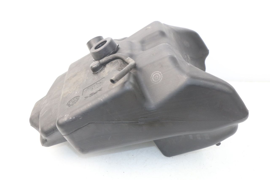 photo de BRANDSTOFTANK YAMAHA YP MAJESTY 125 (1998 - 2001) - Andere kijkhoek