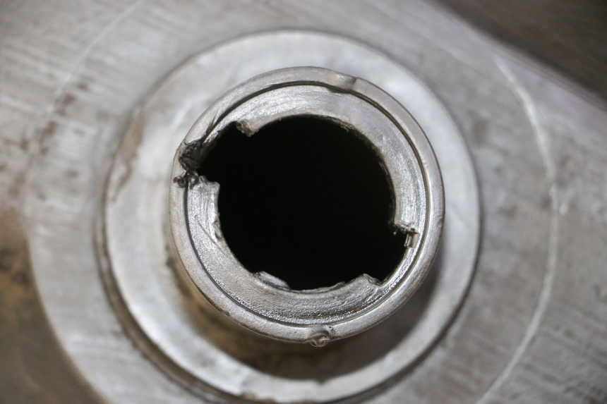 photo de BRANDSTOFTANK YAMAHA YP MAJESTY 125 (2007 - 2010) - Bevestigingspunten