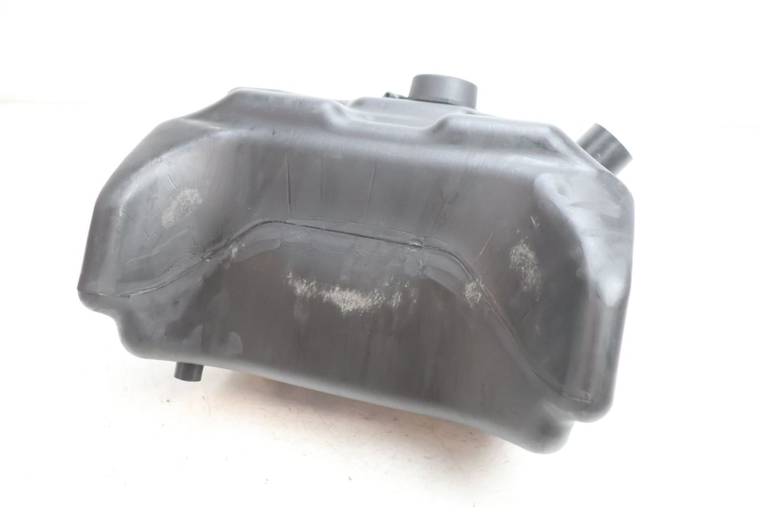 photo de BRANDSTOFTANK YAMAHA YP MAJESTY 125 (2002 - 2006) - Bevestigingspunten
