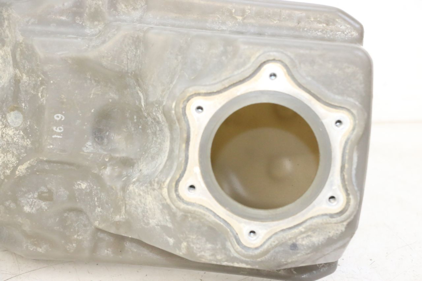 photo de BRANDSTOFTANK YAMAHA YZ-F YZF 250 (2014 - 2018) - Detail van het onderdeel